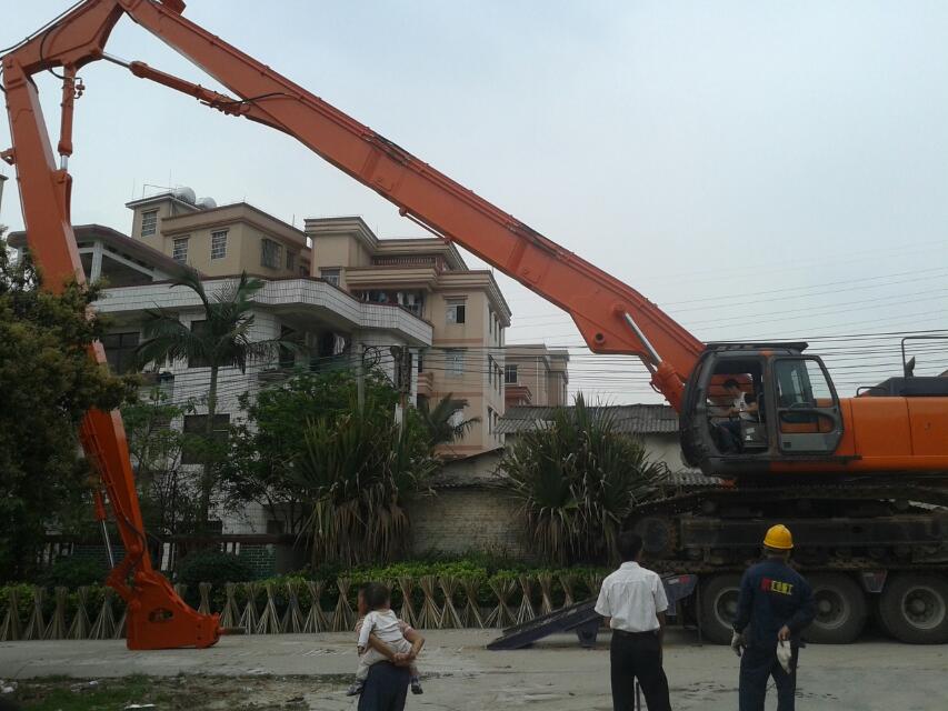 挖掘機(jī)拆樓臂、三段式加長(zhǎng)臂、挖掘機(jī)改裝拆樓臂、挖掘機(jī)加長(zhǎng)臂廠家