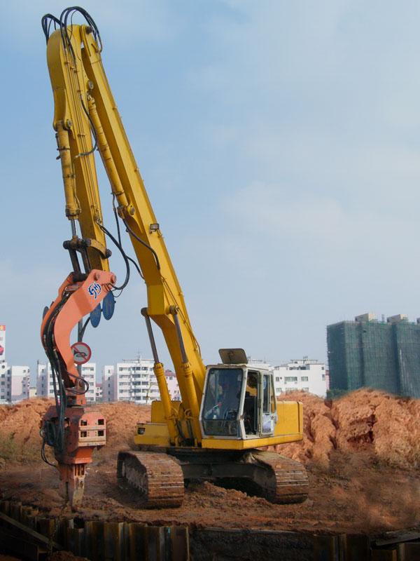 挖機(jī)打樁臂改裝 挖機(jī)打樁臂改裝